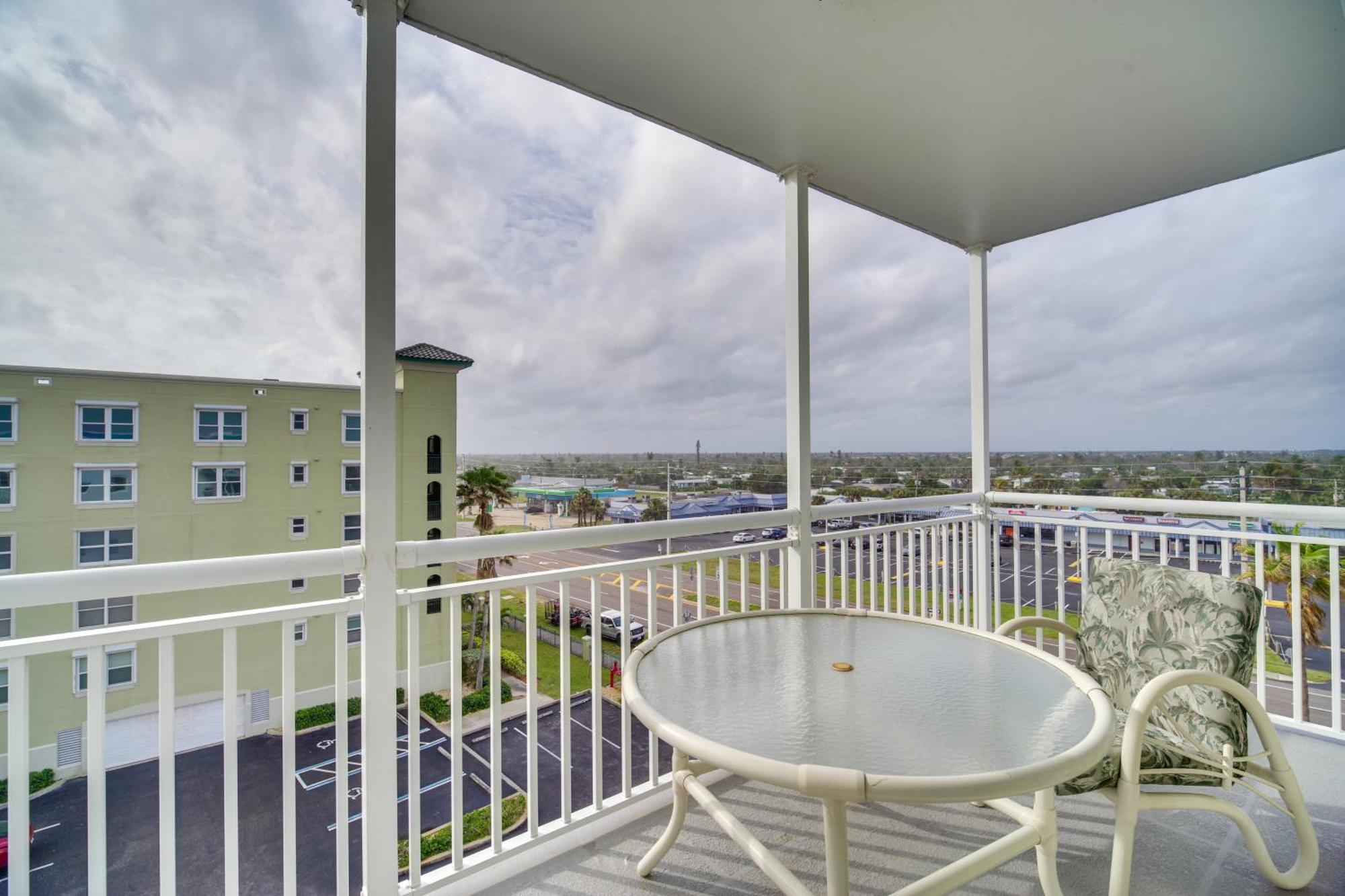 Pet-Friendly Satellite Beach Condo With Balcony! Exteriör bild